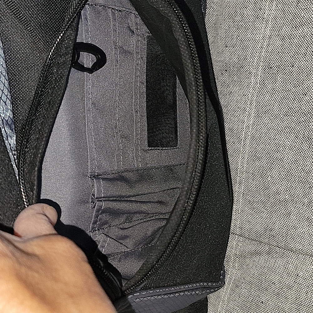 CheckMate Laptop Backpack - Picture 6 of 8